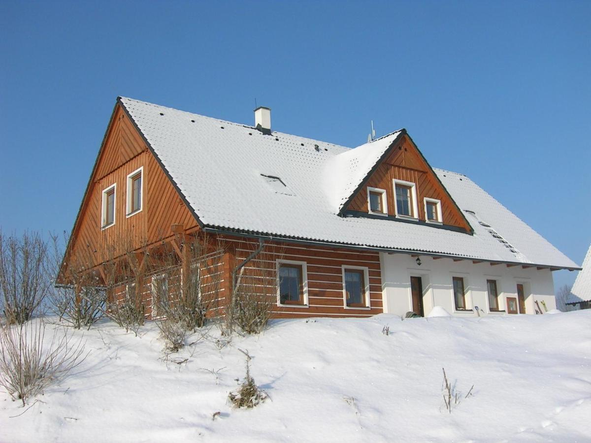 Apartman V Chaloupce Na Vrsku Bernsdorf Dış mekan fotoğraf